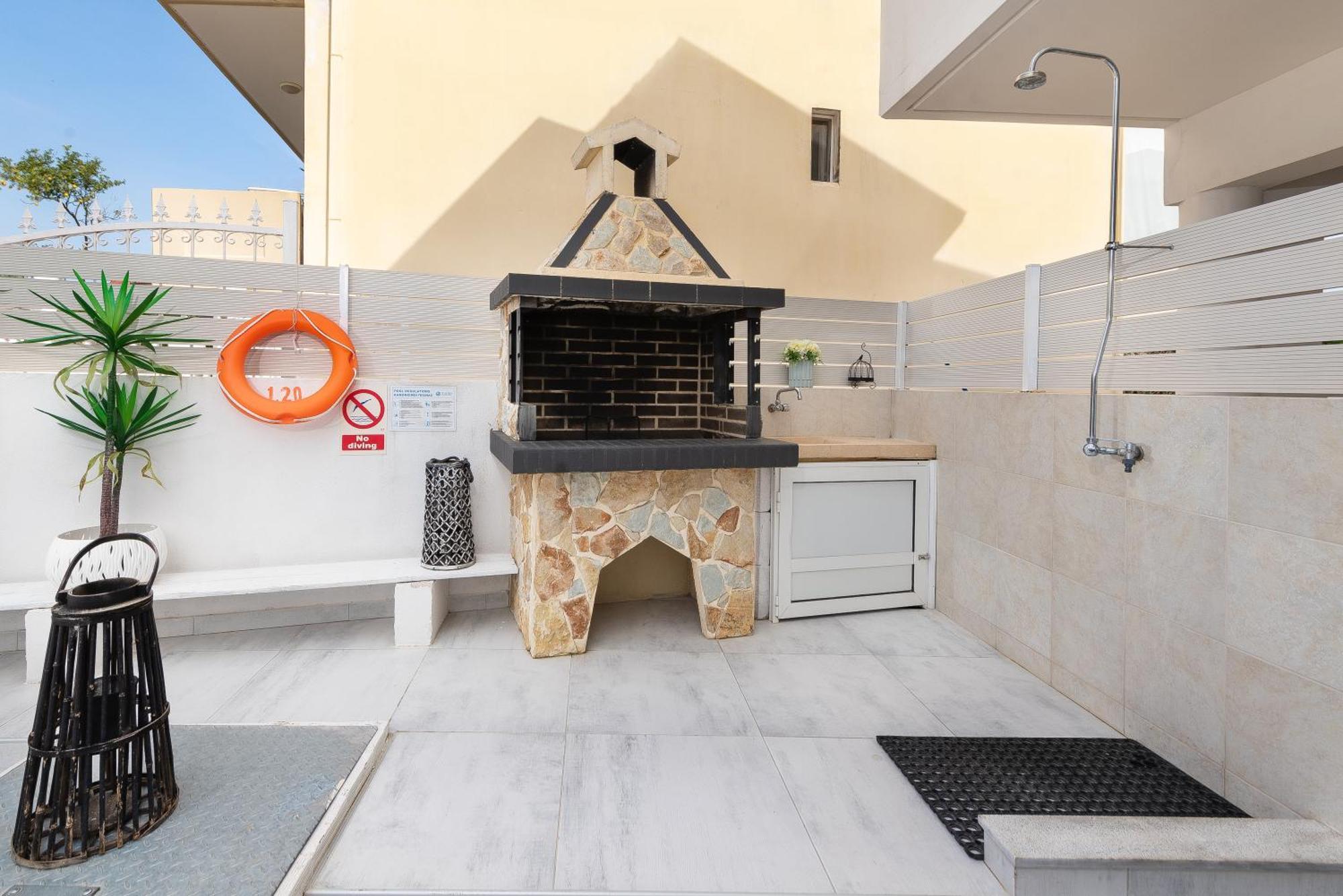 הוילה אפאנטו Mikaela'S Pool House מראה חיצוני תמונה